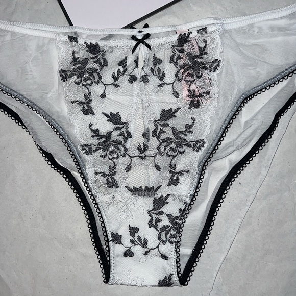 Victoria's Secret Embroidered Lace Keyhole Cheekini Panty XL - Picture 3 of 7